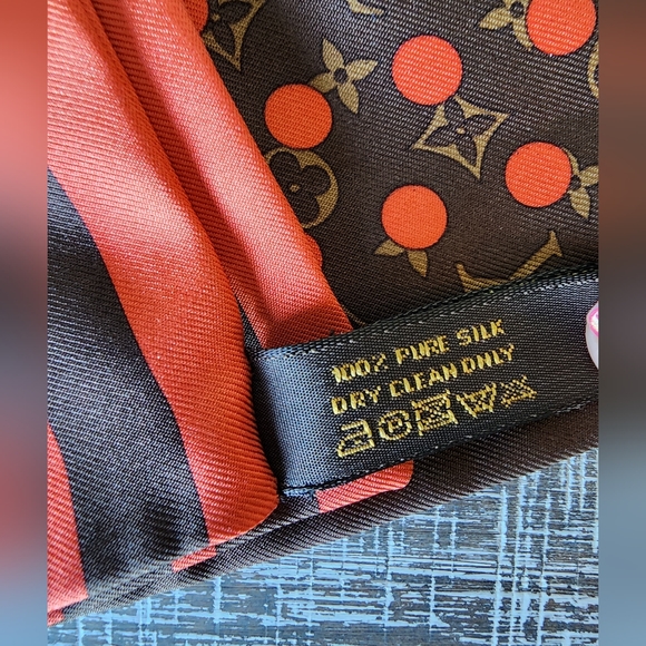 Louis Vuitton Perforated Bandeau Red/Orange ~ Limited Edition - Picture 7 of 8